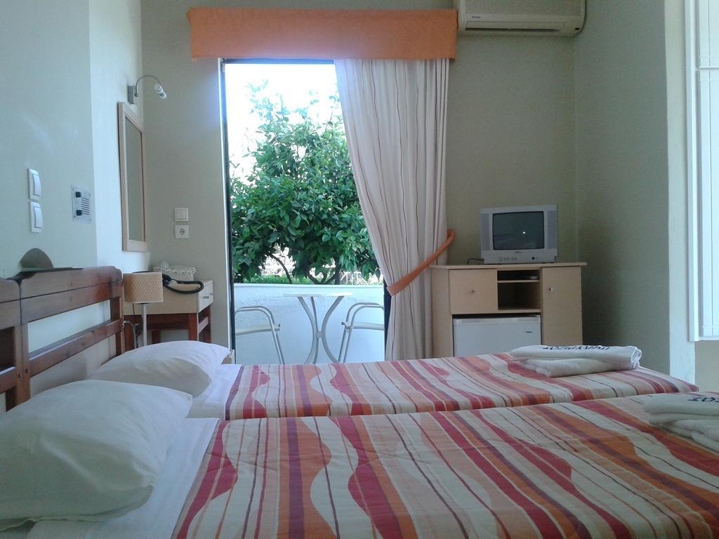 Polyrizos Hotel Plakias Room photo